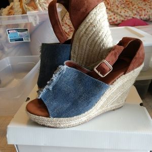 Ladies Shoes